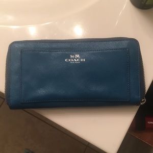 Coach accordion zip wallet